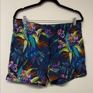 Columbia Women's Floral Bermuda Shorts - Multicolor
